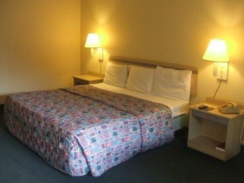 Regency Inn And Conference Center Clinton Szoba fotó